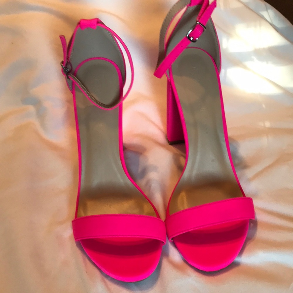 Hot Pink Heels